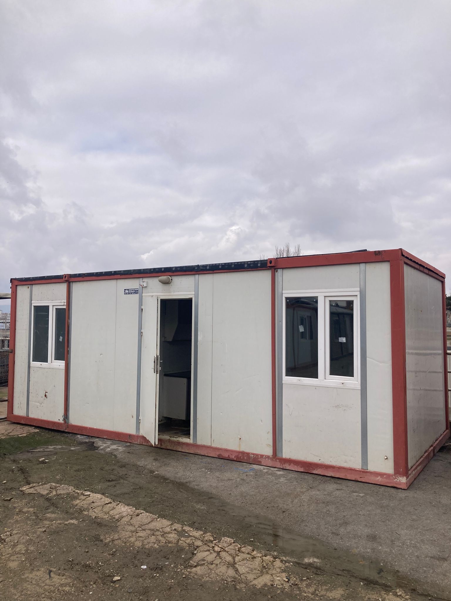 ikinci el odalı konteyner